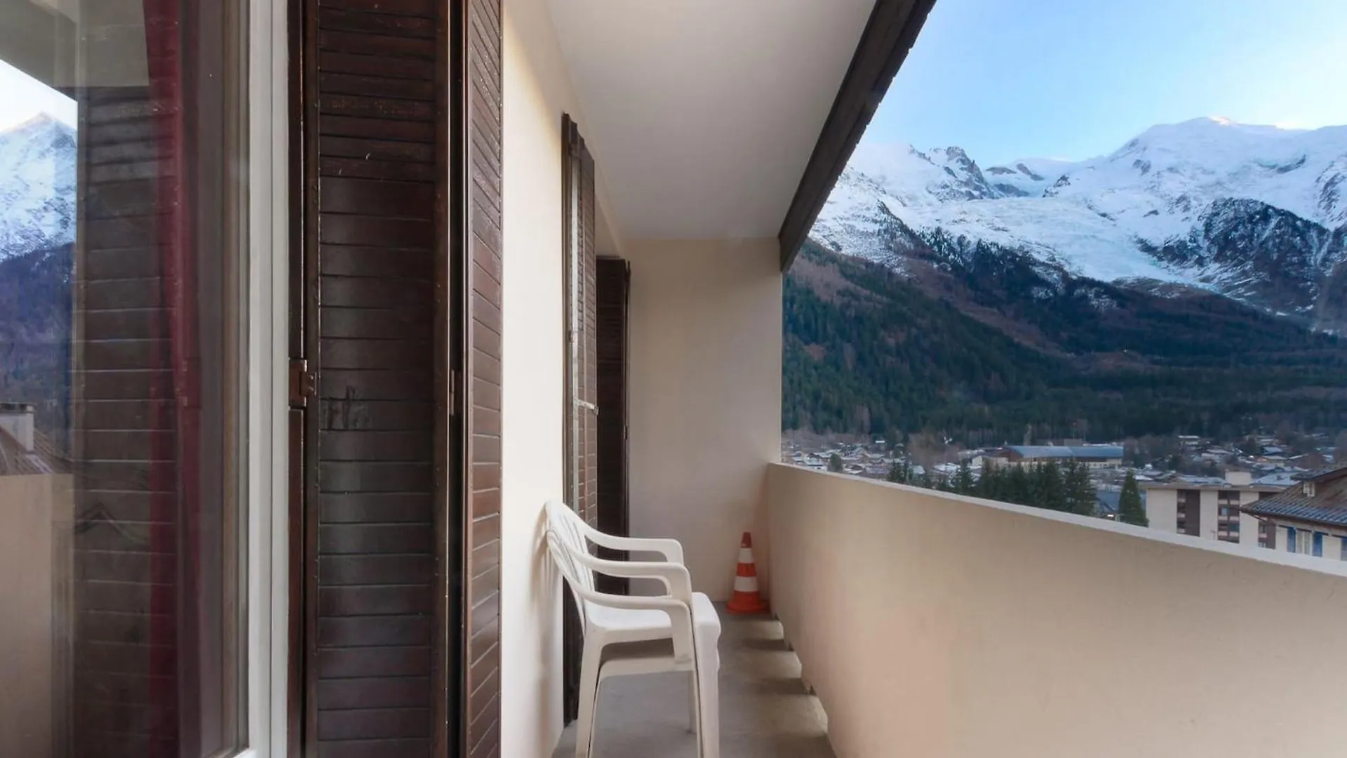 Les Pecles Mt Blanc - Chamonix Center Apartment